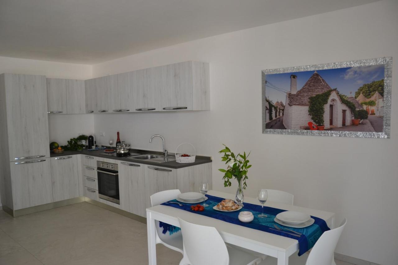 Il Crepuscolo Apartment - Villaggio Di Mary 로코로톤도 외부 사진